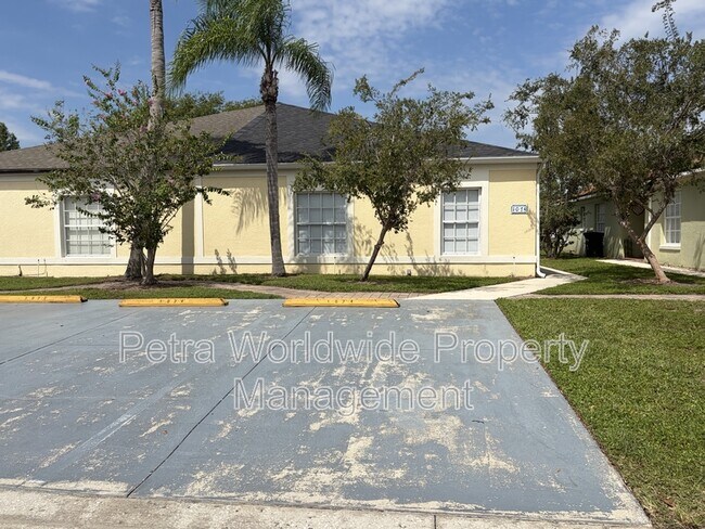 1074 Universal Rest Pl