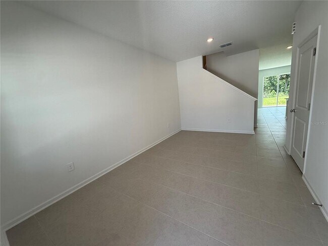 Photo - 3079 Chromatic St