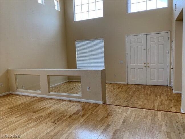 Photo - 294 Powerbilt Ave