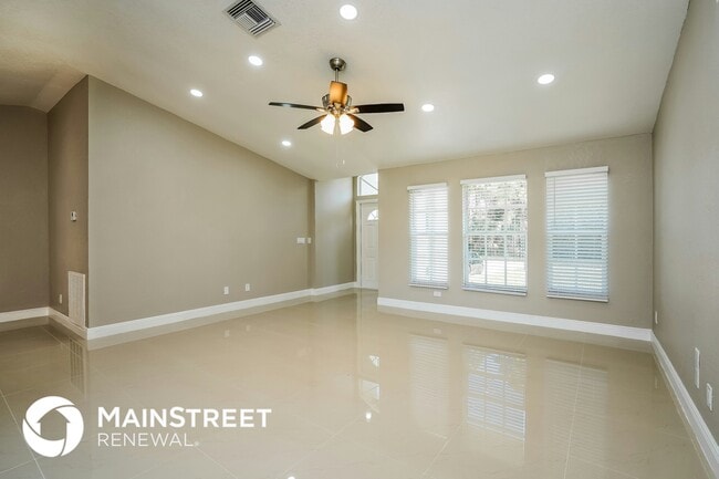Photo - 5551 Benton St