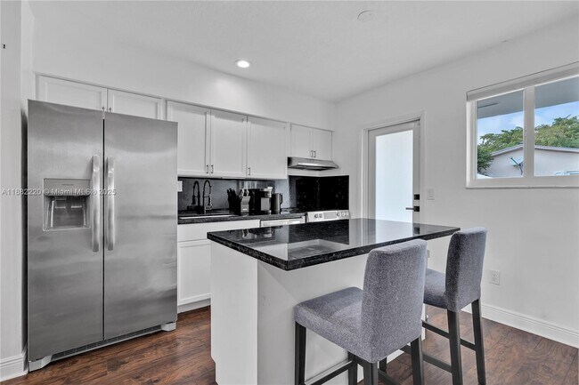 Photo - 1001 NE 110th St Unit 1001