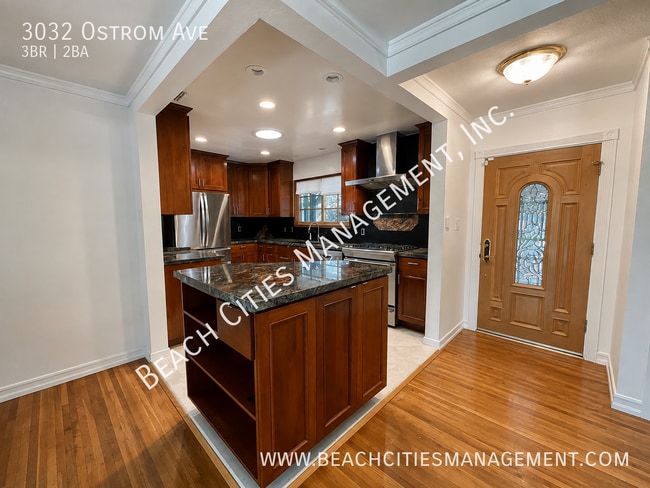3032 Ostrom Ave
