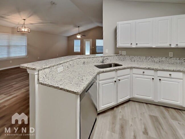 Photo - 1850 Penzance Pkwy