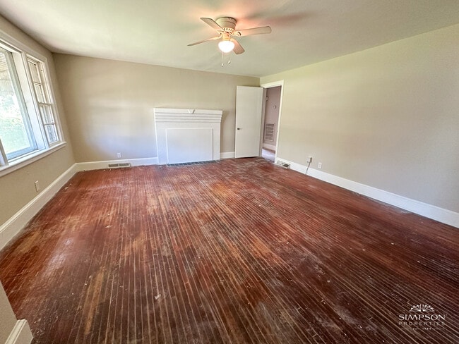 Photo - 1000 Garringer Pl