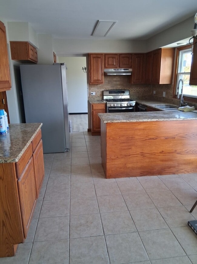 Photo - 1210 Diane Ln