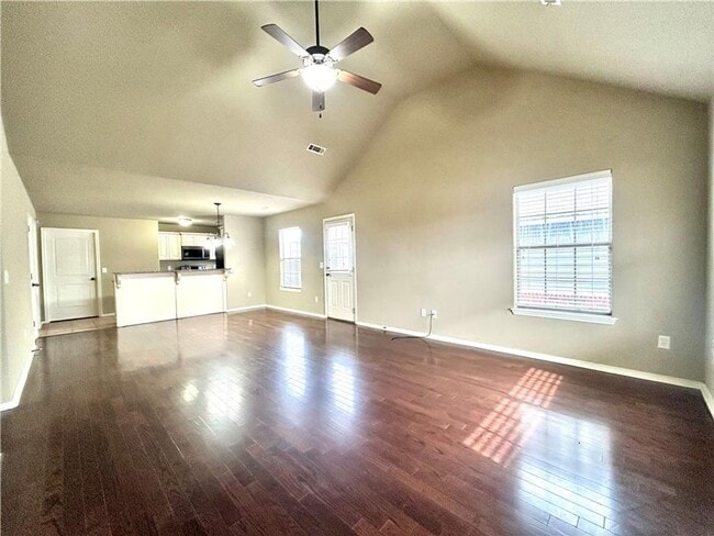 Photo - Craftsman style 3 bedroom 2 bath Home - Avail NOW!