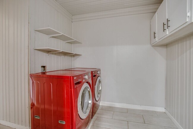 Photo - PRE LEASING for fall 2026! 4/2 in Tech Terrace!