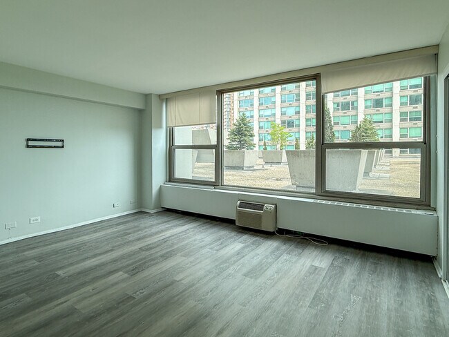 Photo - 3600 N Lake Shore Dr Unit 306