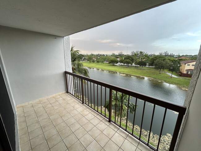 Photo - 10155 NW 9th St Cir Unit 405