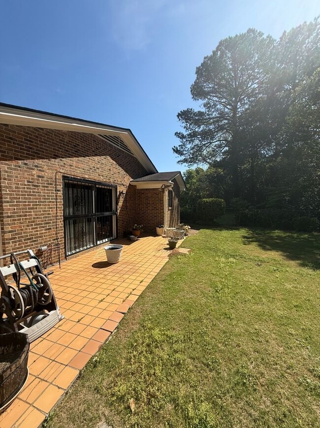 Photo - ** 2 Bed 2 Bath located by Trenholm State ** Call 334-366-9198 to schedule a self tour