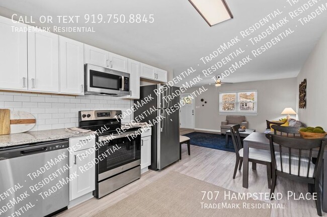 Photo - 707 Hampstead Pl