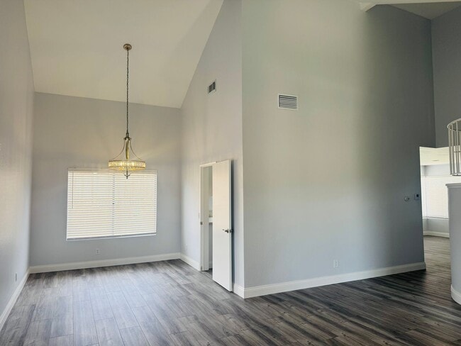 1435 Spyglass Way