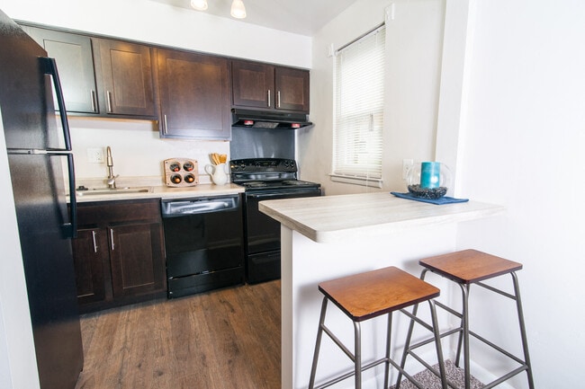 Photo - Donnybrook Apartments