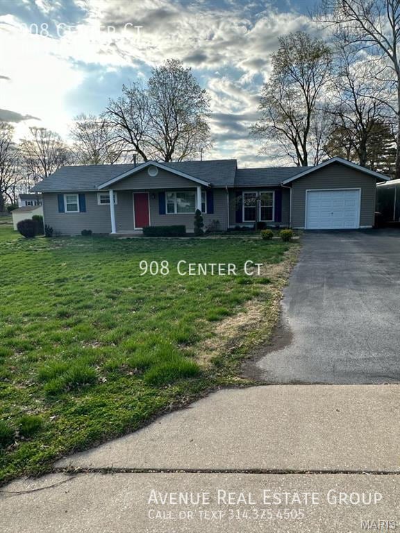 Photo - 908 Center Ct