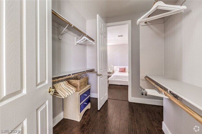 Building Photo - 1711 Songlight Ct Rental