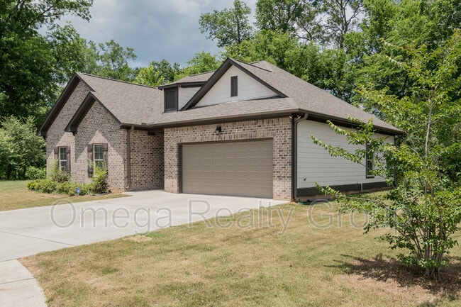 Photo - 114 Falling Waters Ln