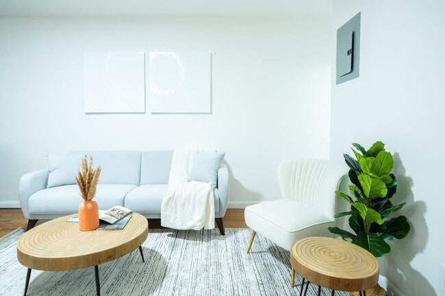 Photo - 220 E 49th St Unidad FL4-ID1021979P