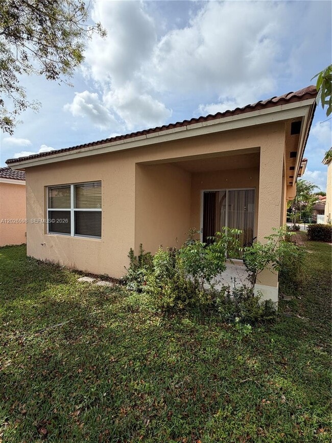 Photo - 3951 NE 11th Dr