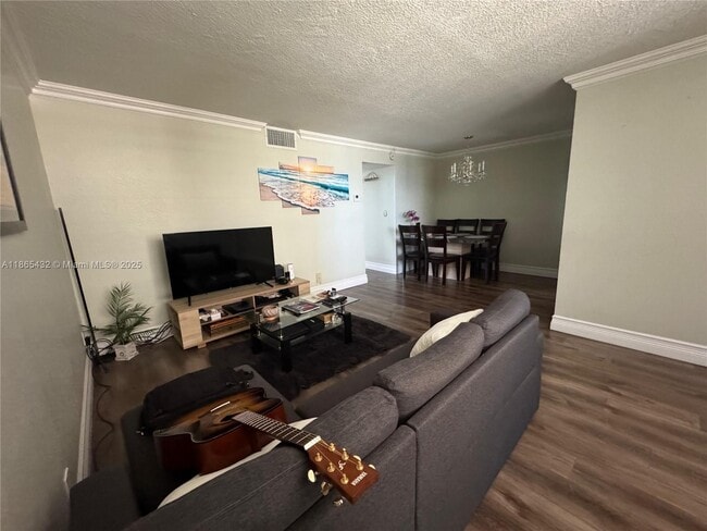 Photo - 1811 Jefferson St Unidad 409