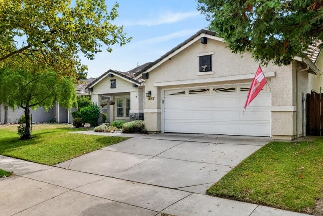1647 Gateway Dr