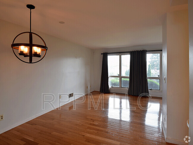 Building Photo - 204 Passaic Ave Unit 2 Rental