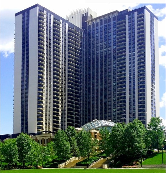 Building Photo - 400 E Randolph St Unit 1702