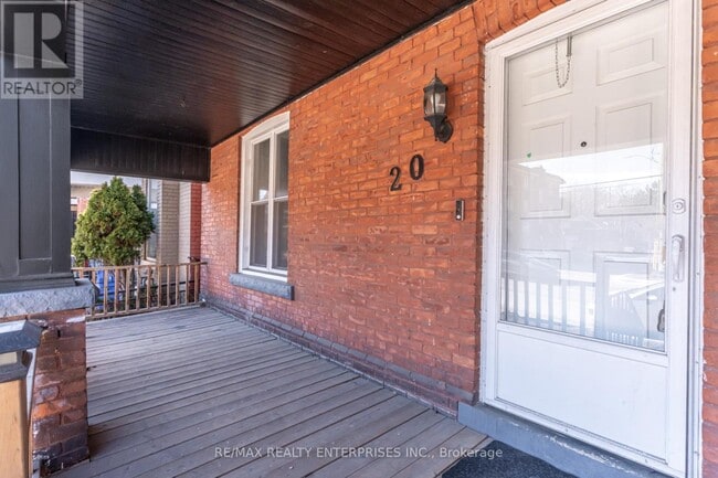Photo - 20 Sherman Ave S