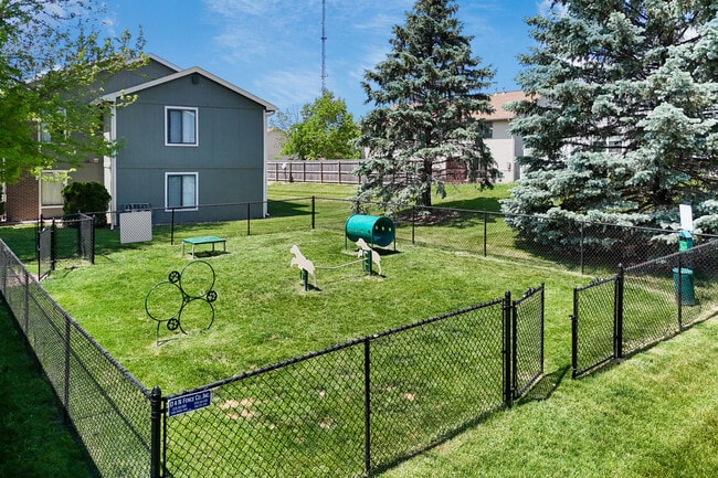 Photo - Country Hill