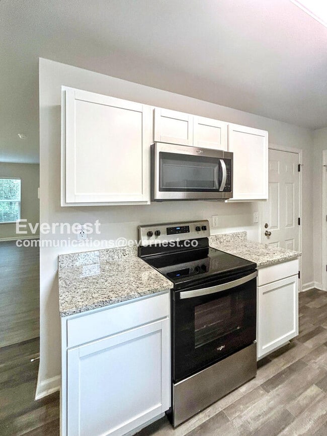 Photo - 1600 Sandersted Village Cir