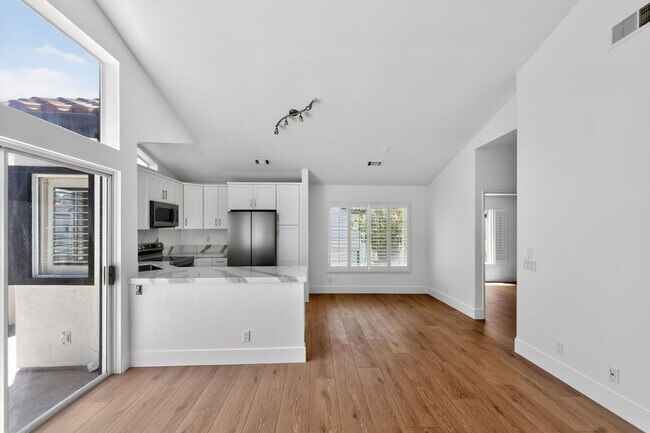 Photo - Beautifully Remodeled Condo in Palm Court