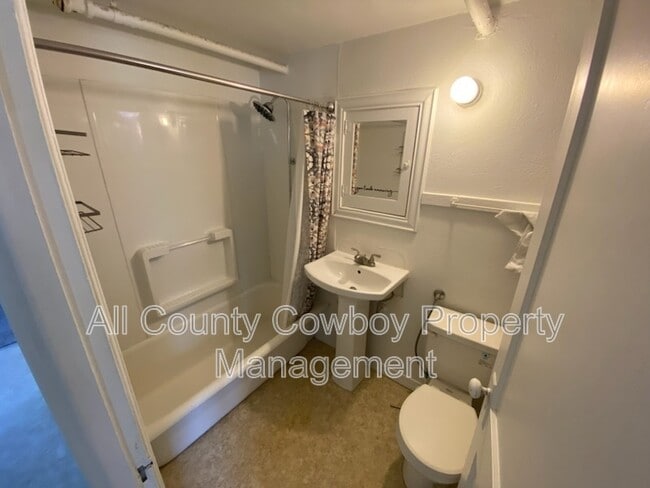 Photo - 769 N 8th St Unidad Apt. 3