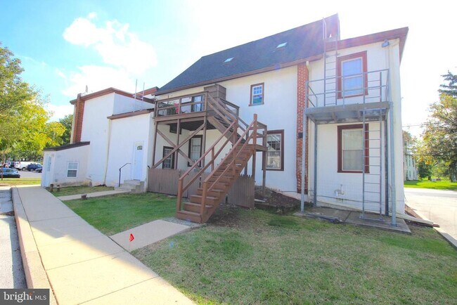 Photo - 3819 W Germantown Pike