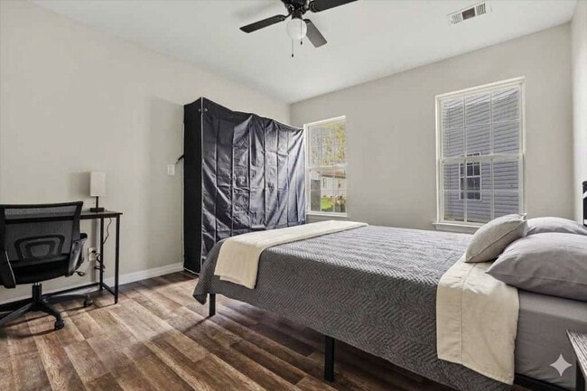 Building Photo - 3014 Robin Terry Ct