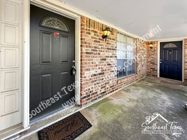 Building Photo - 8180 Willow Bend Dr Rental