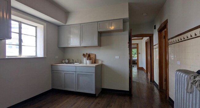 Photo - 2015 N Leclaire Ave Unit 1