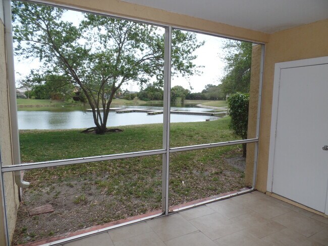 Photo - 2331 NW 33rd St Condo Unit 303