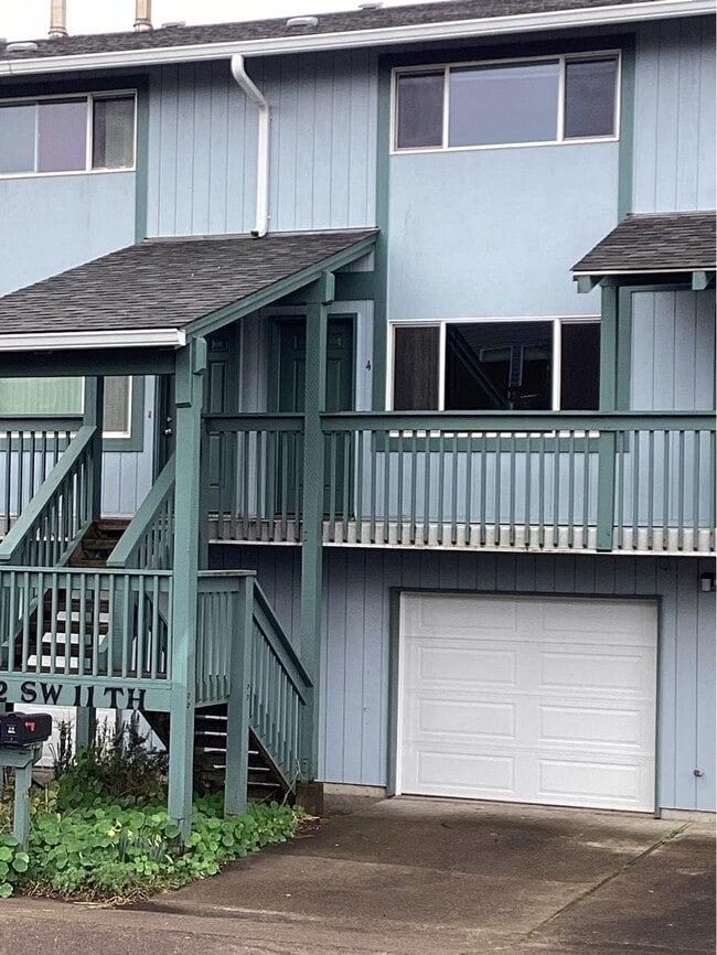 Photo - 912 SW 11th St