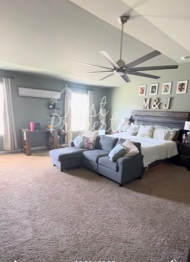 Photo - 413 Pine Log Run