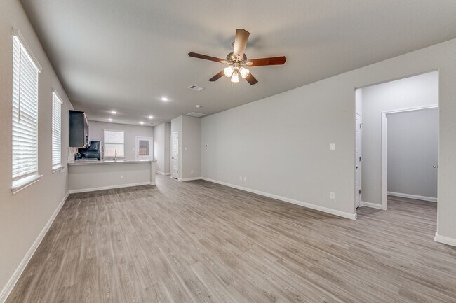 Photo - Gorgeous 3/2.5 on cul-de-sac in Cibolo wit...