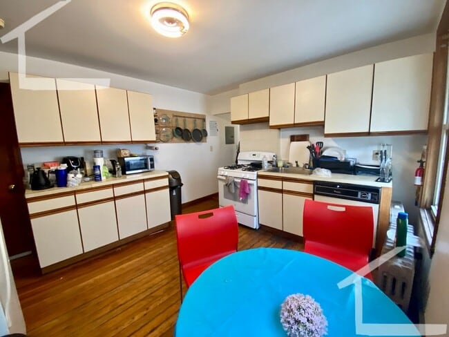 Cozy 3 bedroom - Cozy 3 bedroom House