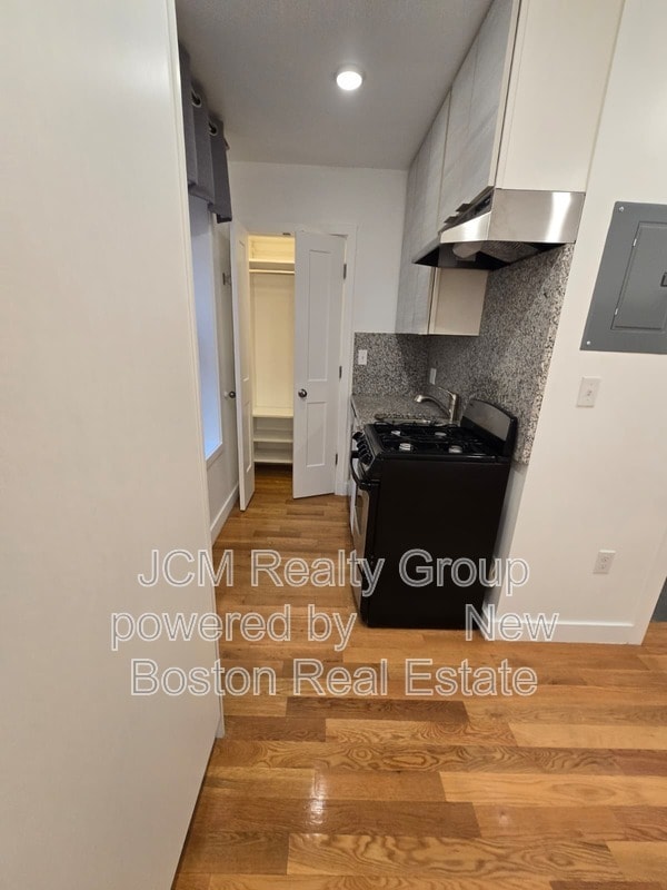 Photo - 21 Fifth Street Unit Studio -12