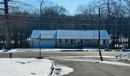 Building Photo - 7520 Jenkins Rd