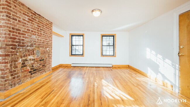 Photo - 99 Hall St Apartments Unit 1