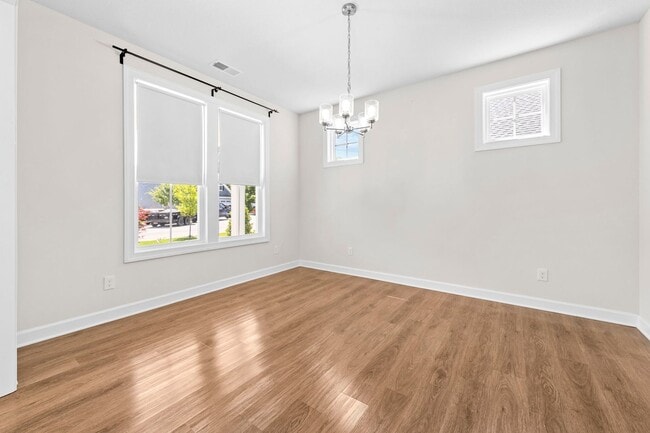Photo - 5 bedroom 3.5 bath home in desired community