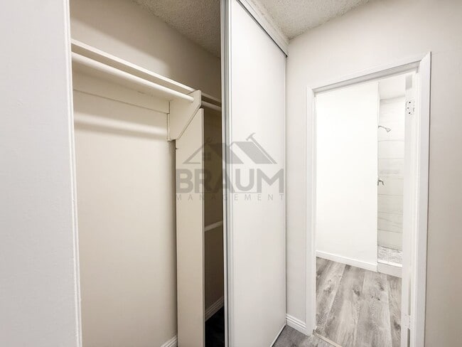 Photo - 6039 Whitsett Ave Unit 310