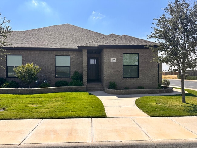 Building Photo - 1300 Milltown Rd Rental