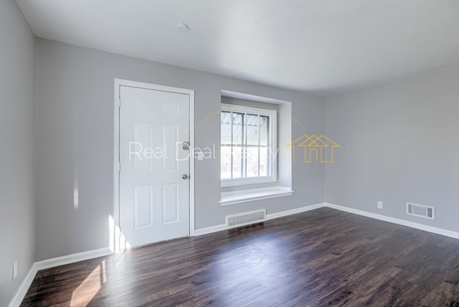 Photo - 3717 N 42nd St