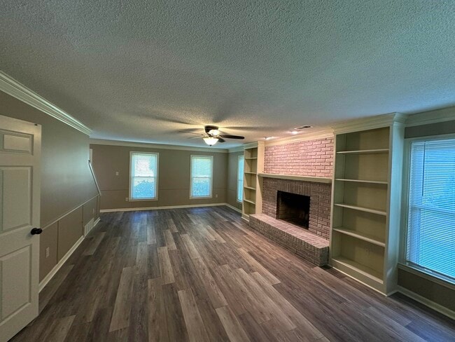 Building Photo - 1964 Prestwick Dr Rental