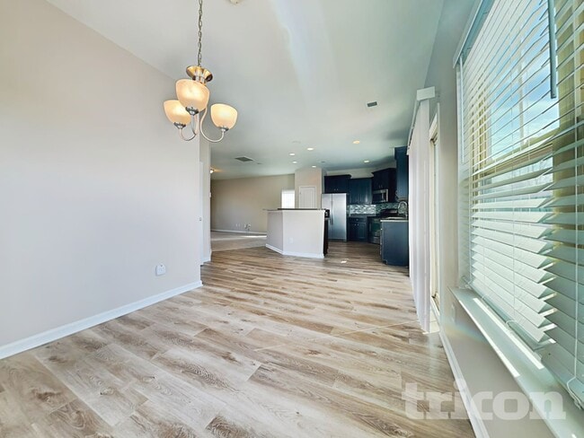 Photo - 539 Branch Wood Dr