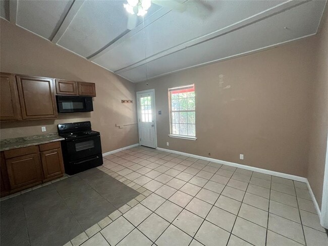 Photo - 2201 S Church St